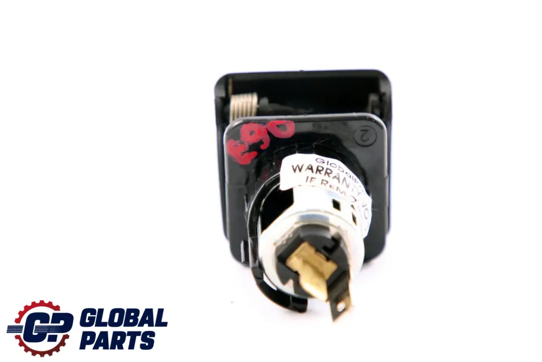 BMW 1 3 5 6 X5 X1 Serie E39 E46 E60 N E61 N E87 E90 Logement prise de courant - SKU 6904008 - Numéro de pièce 61346904008
