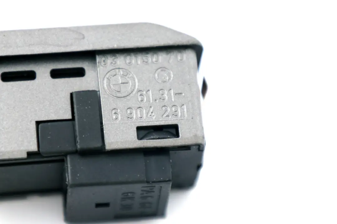 Interruttore Tettuccio Panoramico per BMW E65 E66 con numero di parte 6904291 BMW E65 E66 Interruttore Tettuccio Panoramico - SKU 6904291 - Numero di parte 6904291