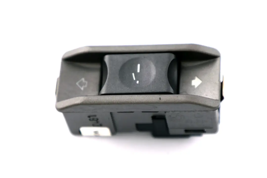 Insercion Consola Delantera Con Interruptor Techo Corredizo para BMW E65 E66 con número de pieza 6904291 BMW E65 E66 Insercion Consola Delantera Con Interruptor Techo Corredizo - SKU 6904291 - Número de pieza 6904291