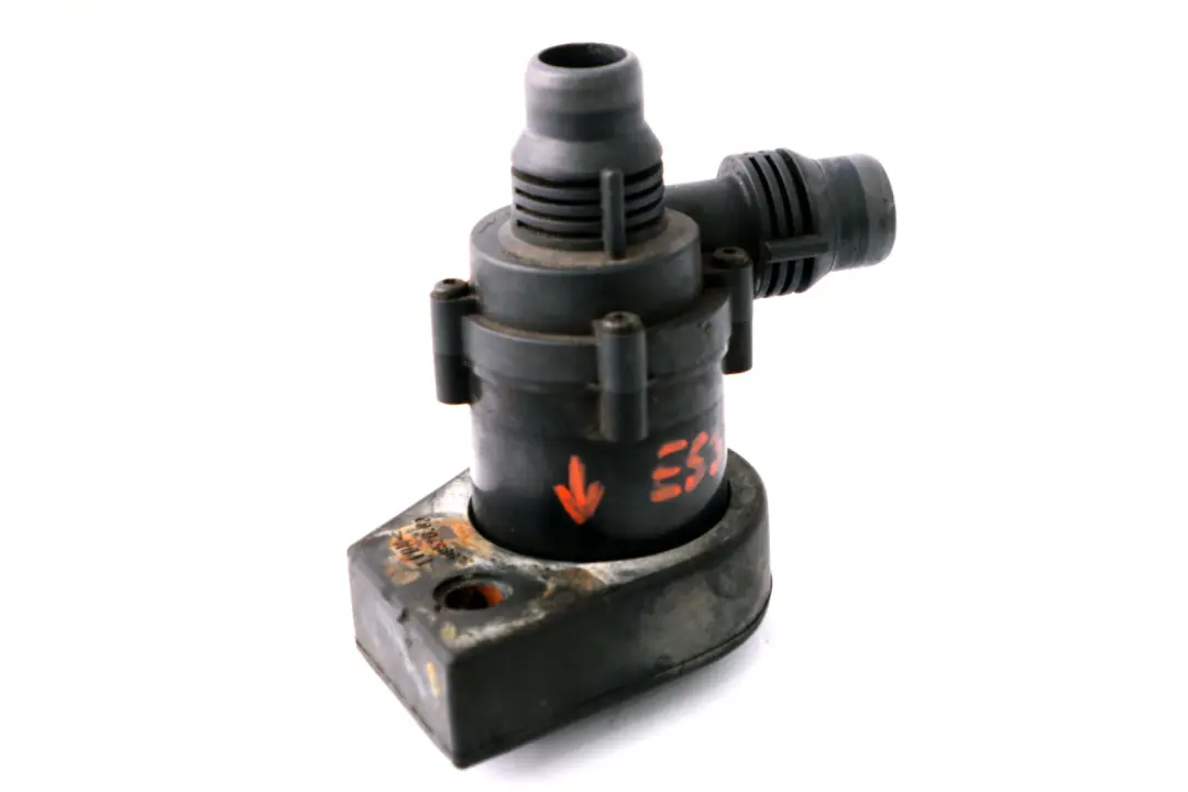 M62 N62 Additional Water Pump to BMW X5 Series E53 with Part number 6904496 BMW X5 Series E53 M62 N62 Additional Water Pump - SKU 6904496 - Part number 6904496