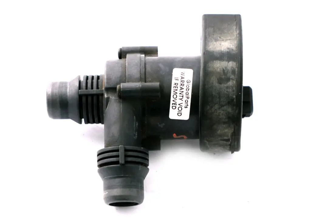 M62 N62 Pompa Dell'Acqua Supplementare 6411 per BMW X5 E53 con numero di parte 6904496 BMW X5 E53 M62 N62 Pompa Dell'Acqua Supplementare 6411 - SKU 6904496 - Numero di parte 6904496