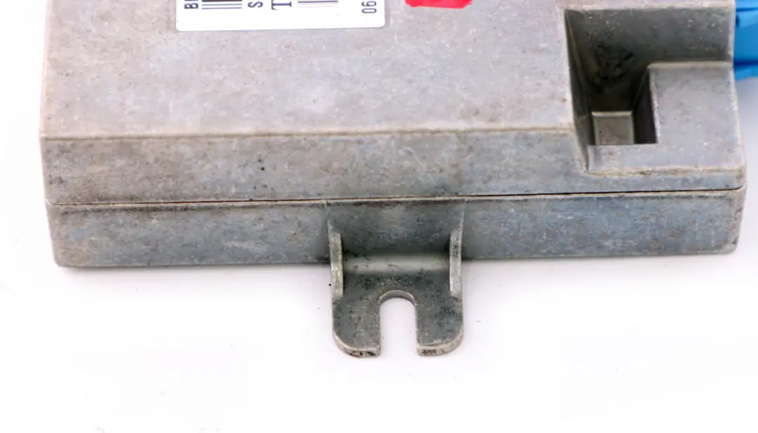 Steuergerät Spracheingabesystem 8441 für BMW 3 5 X5 er E39 E46 E53 mit Teilenummer 6905969 BMW 3 5 X5 er E39 E46 E53 Steuergerät Spracheingabesystem 8441 - SKU 6905969 - Teilenummer 6905969