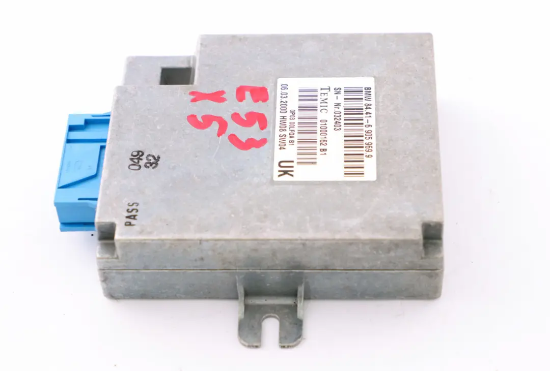 Control Unit Voice Input System Module to BMW 3 5 X5 Series E39 E46 E53 with Part number 6905969 BMW 3 5 X5 Series E39 E46 E53 Control Unit Voice Input System Module - SKU 6905969 - Part number 6905969