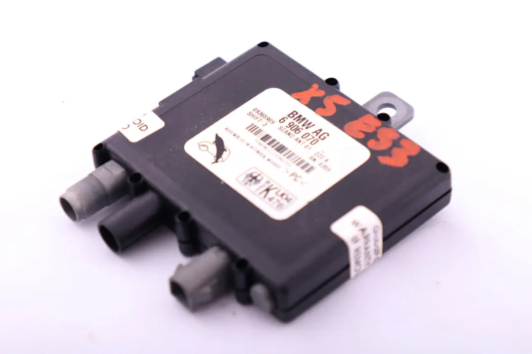 Techo Antena Amplificador Circuito Trampa para BMW X5 E53 con número de pieza 6906070 BMW X5 E53 Techo Antena Amplificador Circuito Trampa - SKU 6906070 - Número de pieza 6906070