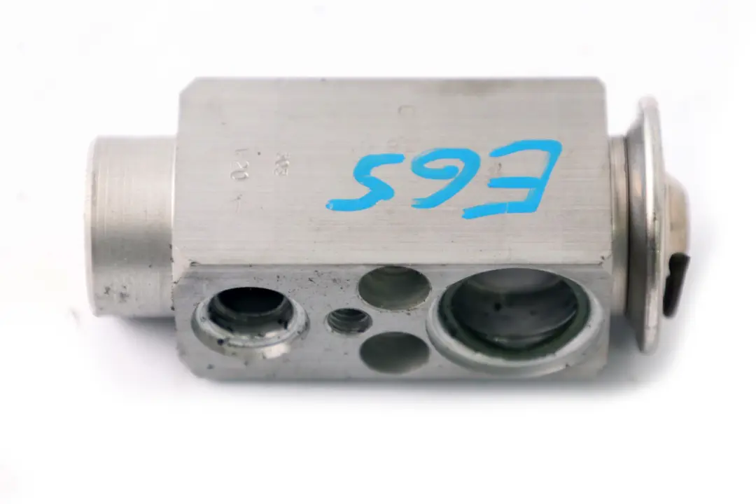 Valvola Espansione Aria Condizionata 6410 per BMW E65 E66 E67 con numero di parte 6906268 BMW E65 E66 E67 Valvola Espansione Aria Condizionata 6410 - SKU 6906268 - Numero di parte 6906268