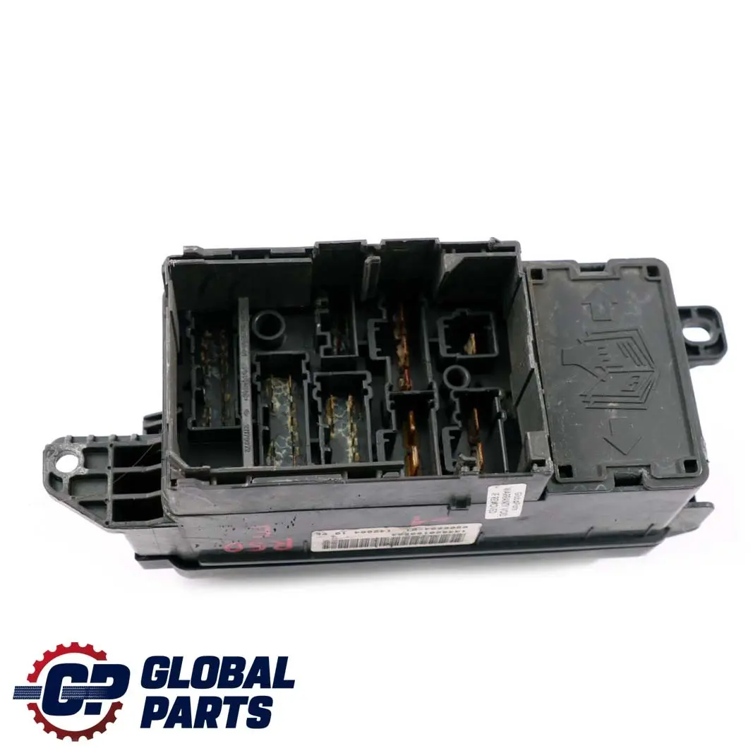 Boite a Fusibles Avant 6113 pour Mini Cooper One R50 R52 R53 1 à propos du numéro de pièce 6906604 Mini Cooper One R50 R52 R53 1 Boite a Fusibles Avant 6113 - SKU 6906604-1 - Numéro de pièce 6906604