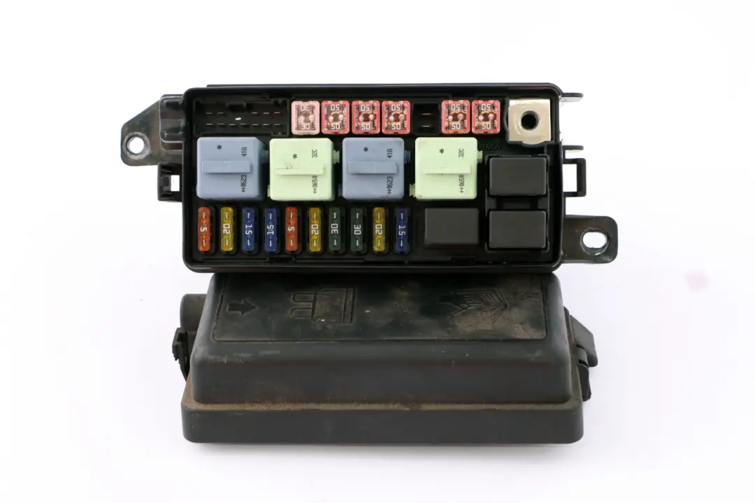 Boîte Fusibles Distribution Alimentation Avant pour Mini One R50 R52 R53 à propos du numéro de pièce 6906614 Mini One R50 R52 R53 Boîte Fusibles Distribution Alimentation Avant - SKU 6906614 - Numéro de pièce 6906614