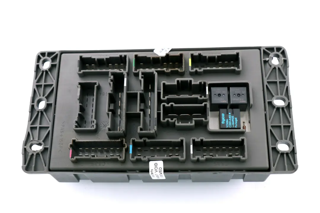 Skrzynka Bezpieczników BSI ModułElektryczny do Mini R50 R52 R53 o numerze 6906626 Mini R50 R52 R53 Skrzynka Bezpieczników BSI ModułElektryczny - SKU 6906626 - Numer Części 6906626