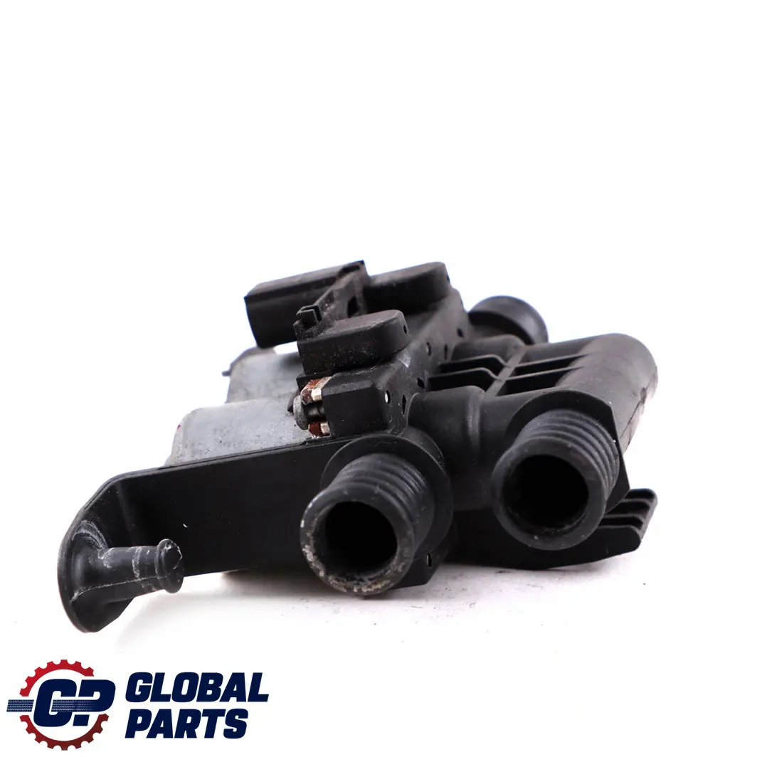 M57N E60 E61 Vanne D'Eau Pompe L'Eau 6411 pour BMW X5 E53 3.0d à propos du numéro de pièce 6906652 BMW X5 E53 3.0d M57N E60 E61 Vanne D'Eau Pompe L'Eau 6411 - SKU 6906652 - Numéro de pièce 6906652