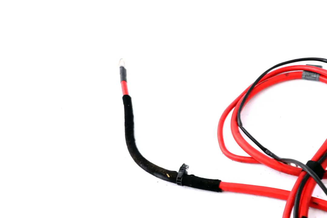 Positive Lead Red Cable Plus Pole Wire to BMW X5 Series E53 Battery with Part number 6906911 BMW X5 Series E53 Battery Positive Lead Red Cable Plus Pole Wire - SKU 6906911 - Part number 6906911