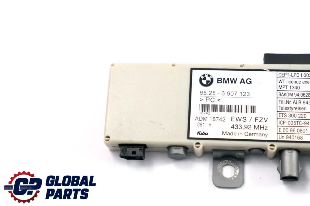 Coup? Berlina Antena Amplificador Diversity 433MHZ para BMW E46 con número de pieza 6907123 BMW E46 Coup? Berlina Antena Amplificador Diversity 433MHZ - SKU 6907123 - Número de pieza 6907123