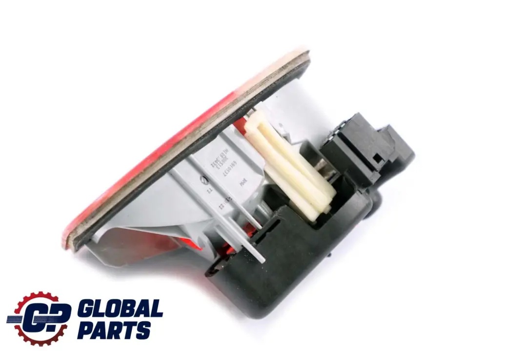 Inner Tail Light Lamp Rear Left N/S to BMW 3 Series E46 Saloon with Part number 6907937 BMW 3 Series E46 Saloon Inner Tail Light Lamp Rear Left N/S - SKU 6907937 - Part number 6907937