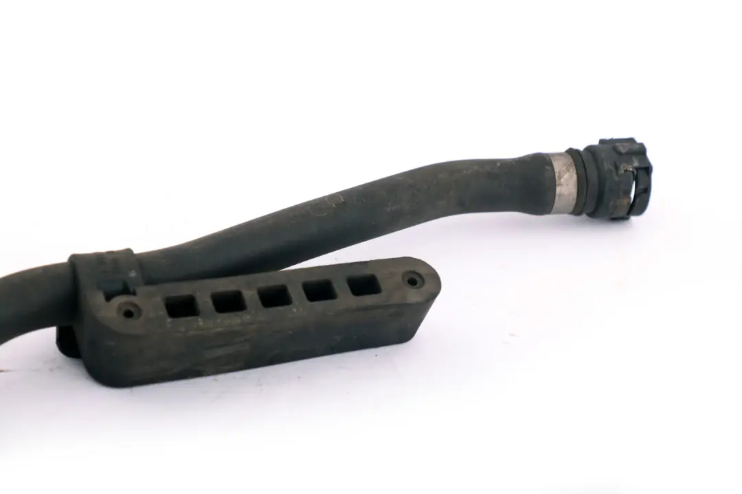 BMW Z4 Serie E85 Tuyau de Fluide de Refroidissement Essence 6421 - SKU 6909241 - Numéro de pièce 6909241