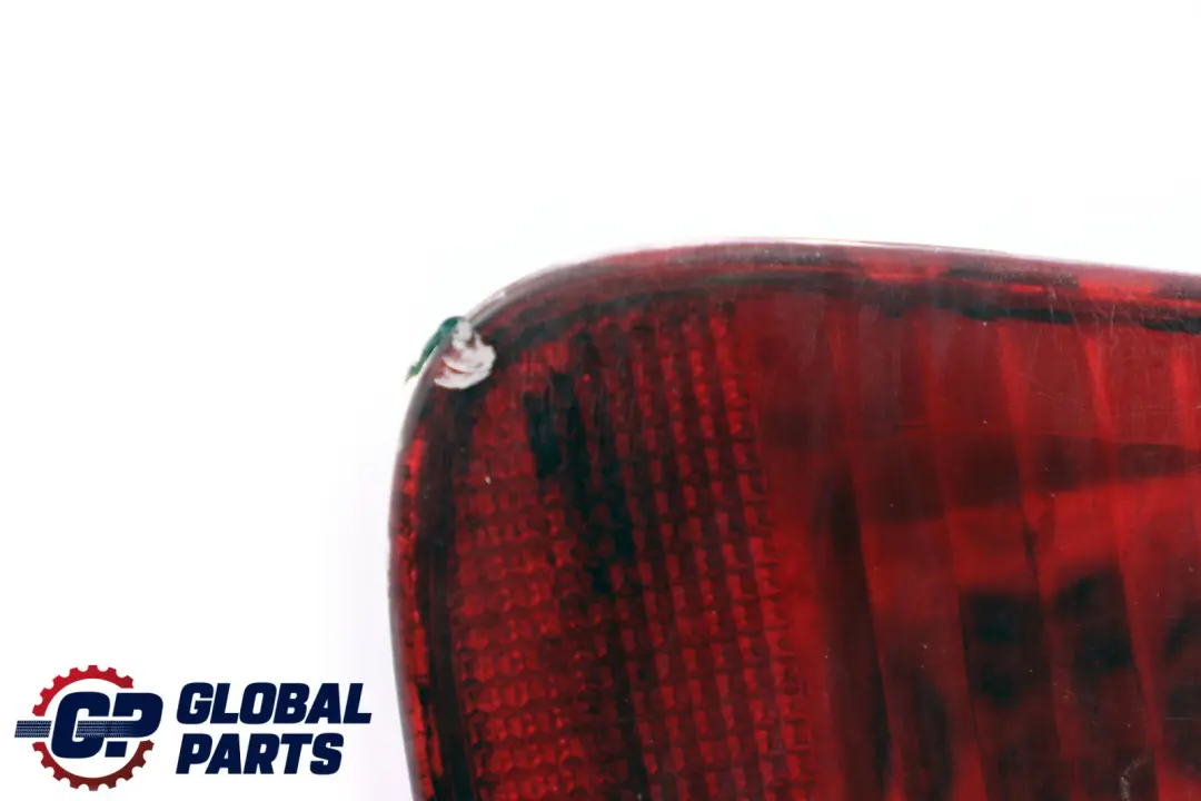 Heckleuchte Heckklappe Rechts Weiss für BMW 3 er E46 mit Teilenummer 6910538 BMW 3 er E46 Heckleuchte Heckklappe Rechts Weiss - SKU 6910538 - Teilenummer 6910538