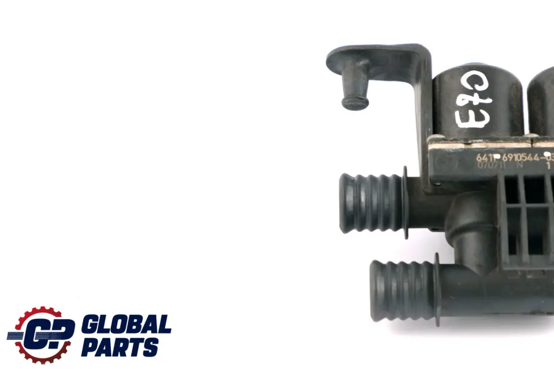  Válvula De Agua BMW X5 E53 E70 Calentador Bomba De Agua Adicional - SKU 6910544 - Número de pieza 6910544