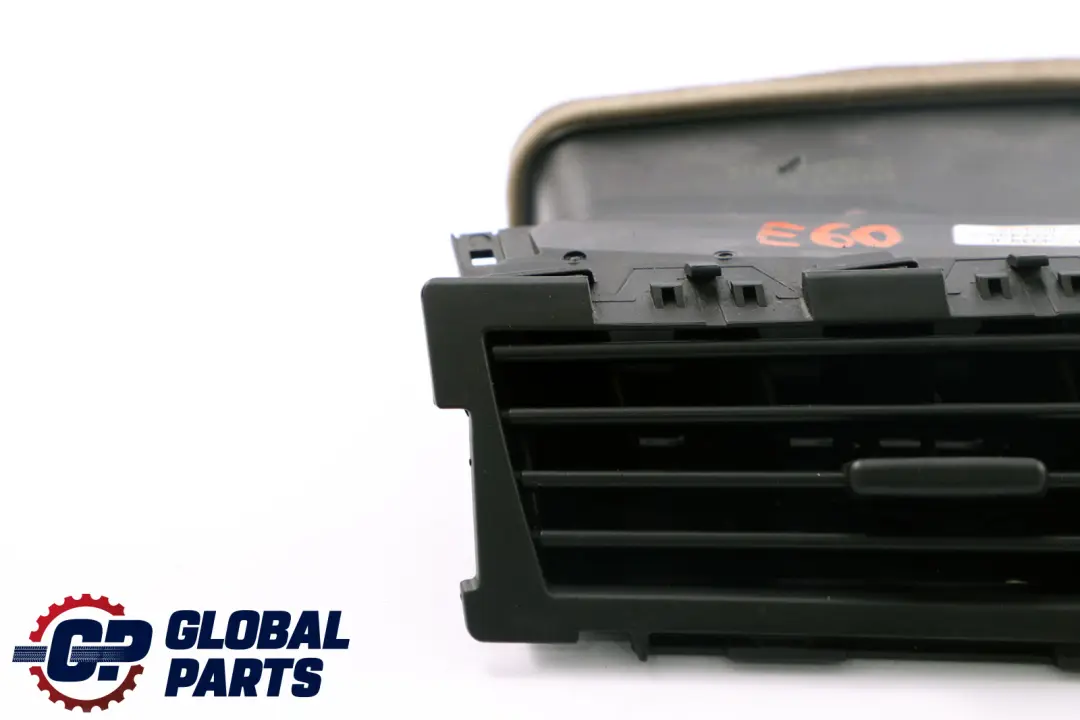 BMW 5 E60 E61 Frais Gril a Gauche Noir 6913707 - SKU 6910731 - Numéro de pièce 64226910731