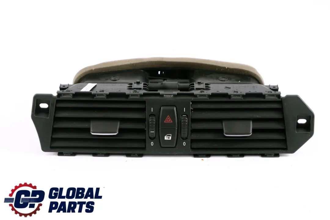 Griglia Di Aspirazione Aria Fresca BMW E60 E61 Presa D'Aria Centrale Cruscotto per con numero di parte 6910734 Griglia Di Aspirazione Aria Fresca BMW E60 E61 Presa D'Aria Centrale Cruscotto - SKU 6910734 - Numero di parte 6910734