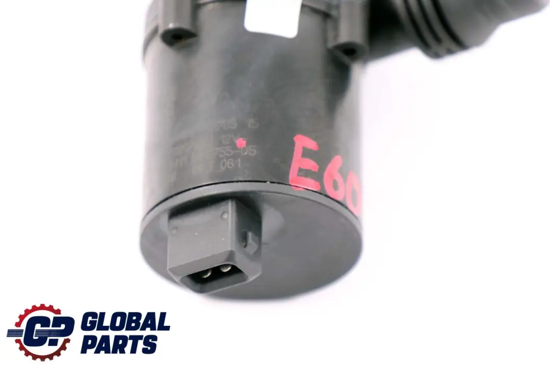 Pompa Dell'Acqua Supplementare 6411 per BMW E60 E61 E63 E64 con numero di parte 6910755 BMW E60 E61 E63 E64 Pompa Dell'Acqua Supplementare 6411 - SKU 6910755 - Numero di parte 6910755