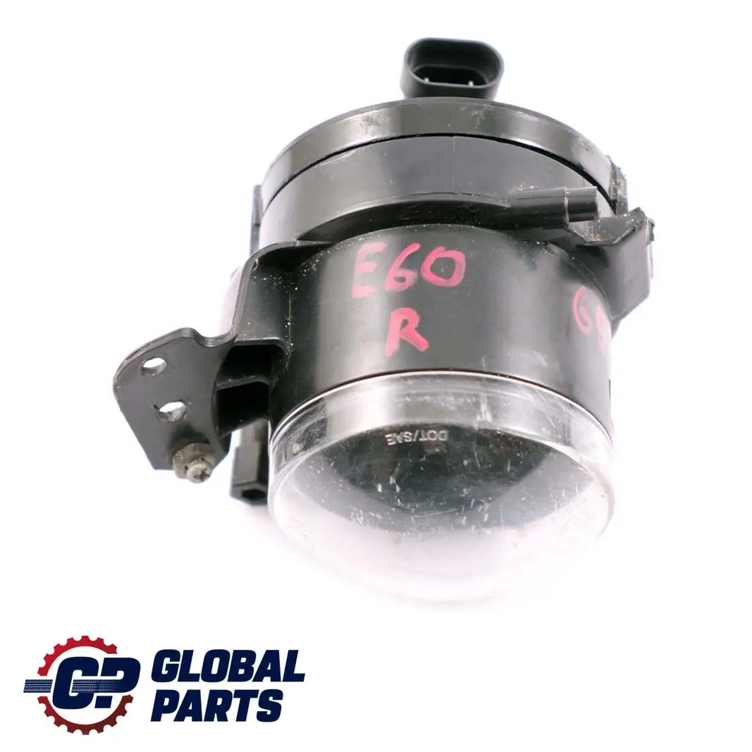 Halogen Prawy Przód do BMW E60 E61 E90 E91 o numerze 6910792 BMW E60 E61 E90 E91 Halogen Prawy Przód - SKU 6910792-1 - Numer Części 6910792