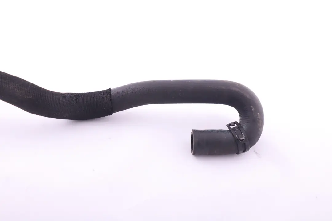 Tubo Zusatzwasserpumpe-Wasserventil per BMW E60 E61 E63 E64 con numero di parte 6911000 BMW E60 E61 E63 E64 Tubo Zusatzwasserpumpe-Wasserventil - SKU 6911000 - Numero di parte 6911000