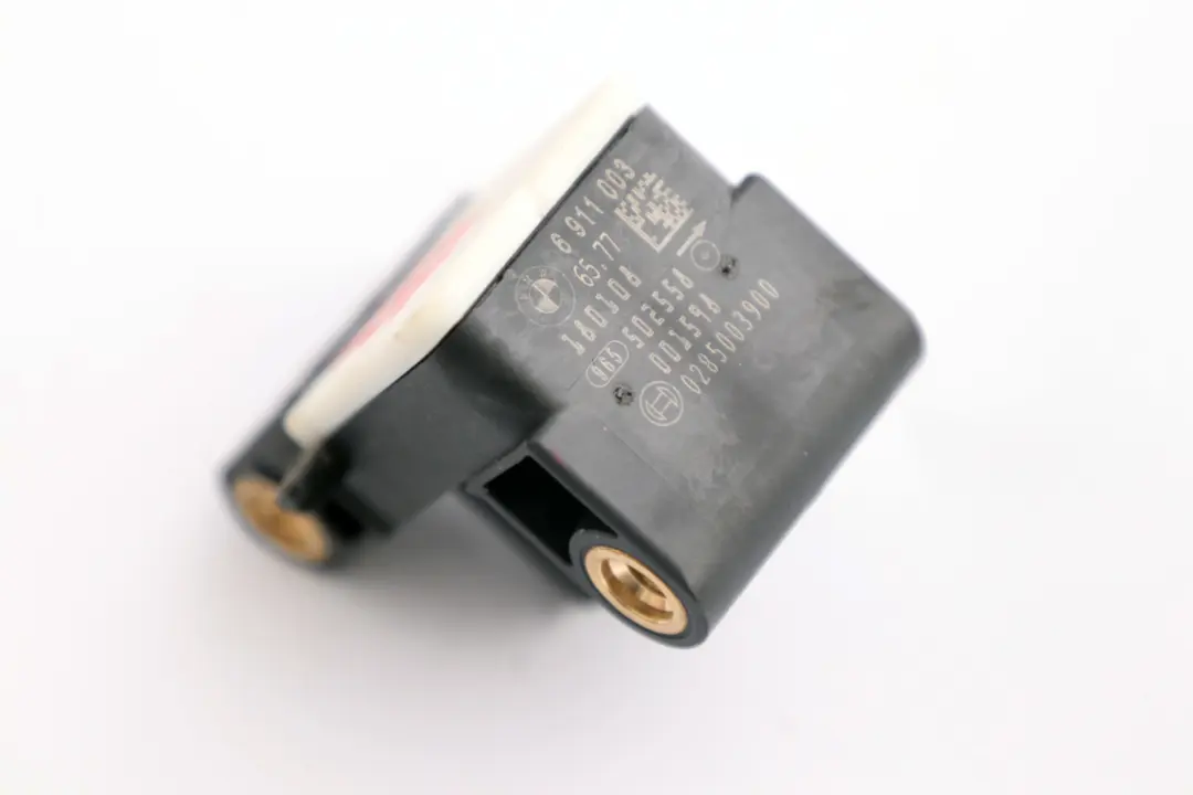 Sensore di Accelerazione per BMW X1 X3 X5 X6 E81 E82 E84 E87 E88 E90 con numero di parte 6911003 BMW X1 X3 X5 X6 E81 E82 E84 E87 E88 E90 Sensore di Accelerazione - SKU 6911003 - Numero di parte 6911003