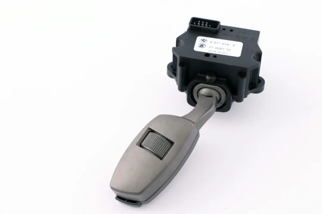 Interrupteur Essuie-Glace 6131 pour BMW 7 Serie E65 E66 E67 à propos du numéro de pièce 61316911519 BMW 7 Serie E65 E66 E67 Interrupteur Essuie-Glace 6131 - SKU 6911519 - Numéro de pièce 61316911519