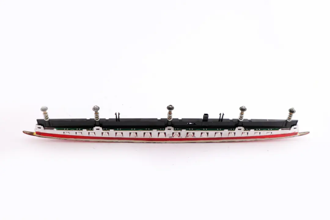 Lampada Freno Posteriore Terzo Stop per BMW E64 Cabrio Cabrio con numero di parte 6911909 BMW E64 Cabrio Cabrio Lampada Freno Posteriore Terzo Stop - SKU 6911909 - Numero di parte 6911909