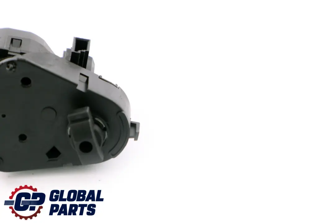 BMW E65 E66 E67 Actionneur du volet de chauffage du compartiment droit - SKU 6911920 - Numéro de pièce 6911920