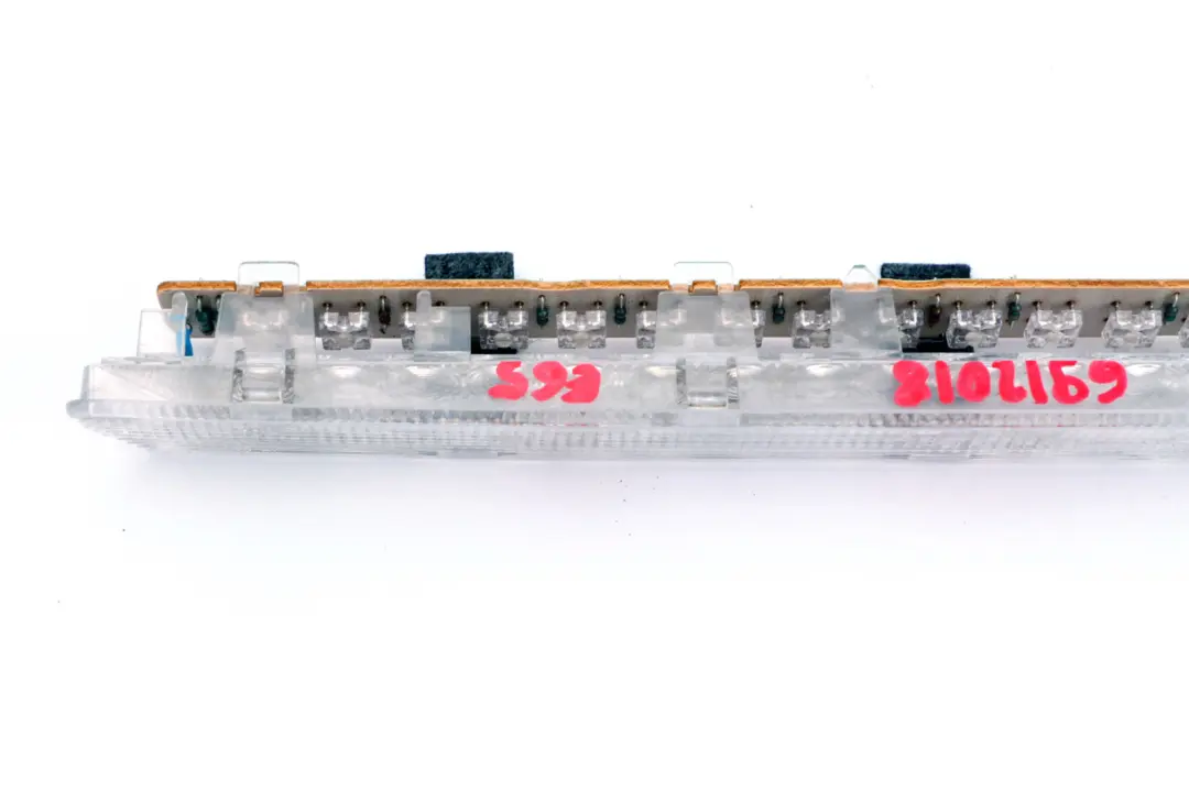 Luz De Freno Trasera Palanca Alta Tercera Transparente para BMW E65 E66 E67 con número de pieza 6912018 BMW E65 E66 E67 Luz De Freno Trasera Palanca Alta Tercera Transparente - SKU 6912018 - Número de pieza 6912018