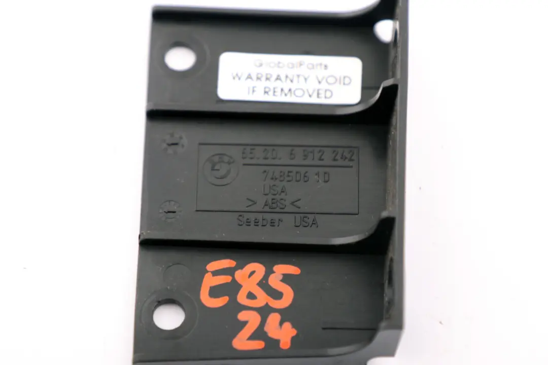 Halter Antennenverstärker für BMW Z4 er E85 E86 mit Teilenummer 6912242 BMW Z4 er E85 E86 Halter Antennenverstärker - SKU 6912242 - Teilenummer 6912242