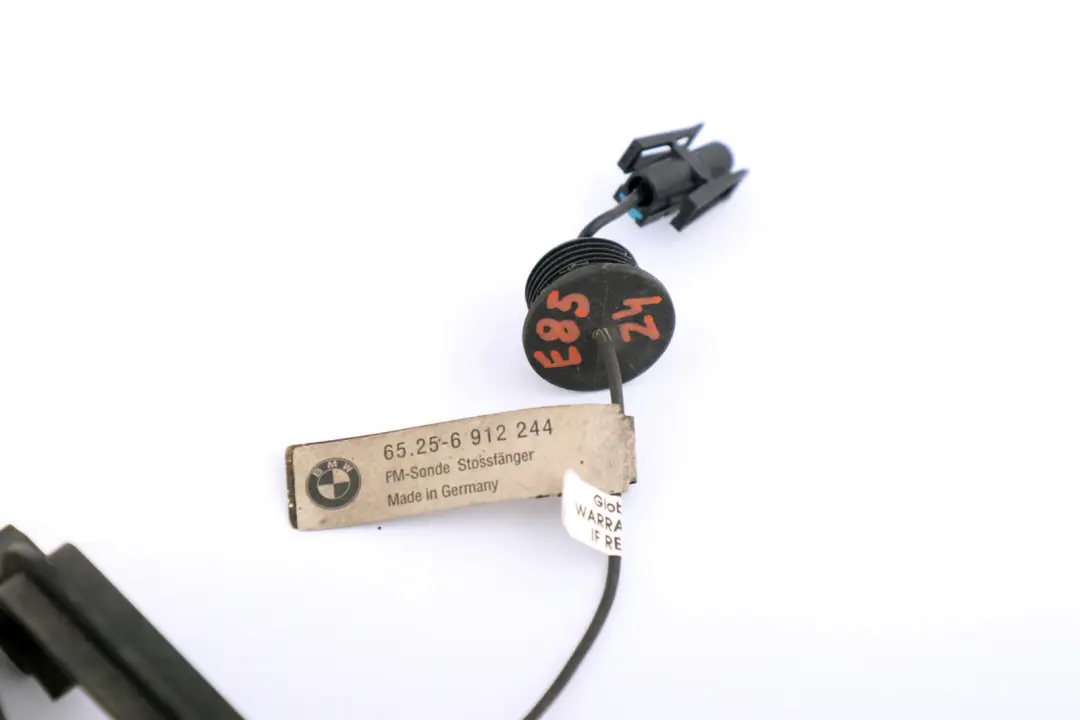 Antena Przewód Tylnego Zderzaka FM do BMW Z4 E85 E86 o numerze 6912244 BMW Z4 E85 E86 Antena Przewód Tylnego Zderzaka FM - SKU 6912244 - Numer Części 6912244