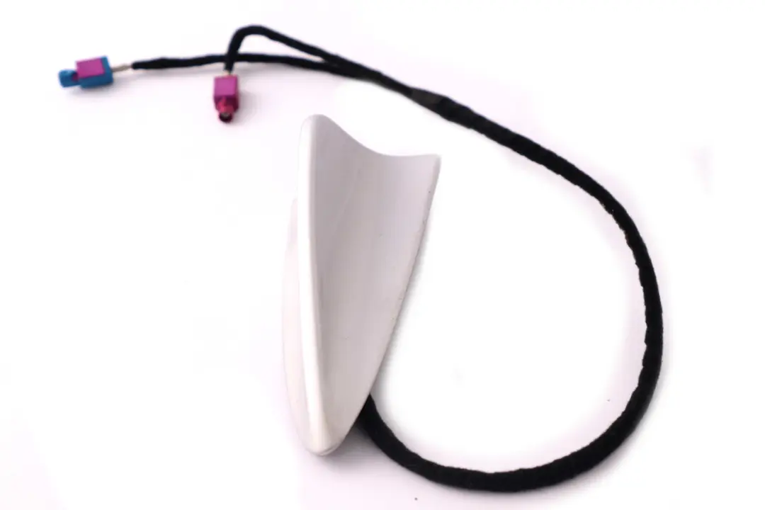 Antenna Telefonica Multibanda Titansilber Argento Titano per BMW E65 E66 E67 con numero di parte 6912247 BMW E65 E66 E67 Antenna Telefonica Multibanda Titansilber Argento Titano - SKU 6912247 - Numero di parte 6912247