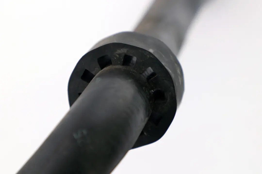 Tuyau Radiateur Motorr?cklauf pour BMW E60 E61 E63 E64 LCI à propos du numéro de pièce 6912735 BMW E60 E61 E63 E64 LCI Tuyau Radiateur Motorr?cklauf - SKU 6912735 - Numéro de pièce 6912735