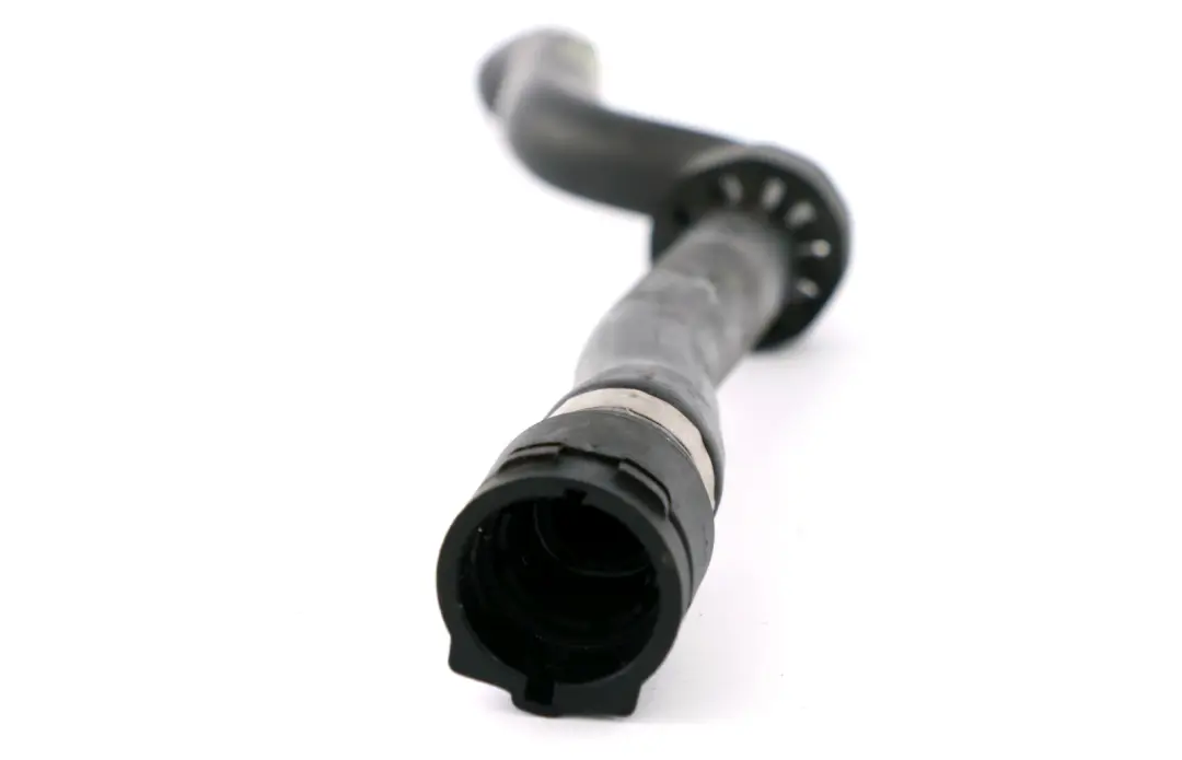 Radiador Motor Tubo De Retorno para BMW E60 E61 E63 E64 LCI con número de pieza 6912735 BMW E60 E61 E63 E64 LCI Radiador Motor Tubo De Retorno - SKU 6912735 - Número de pieza 6912735