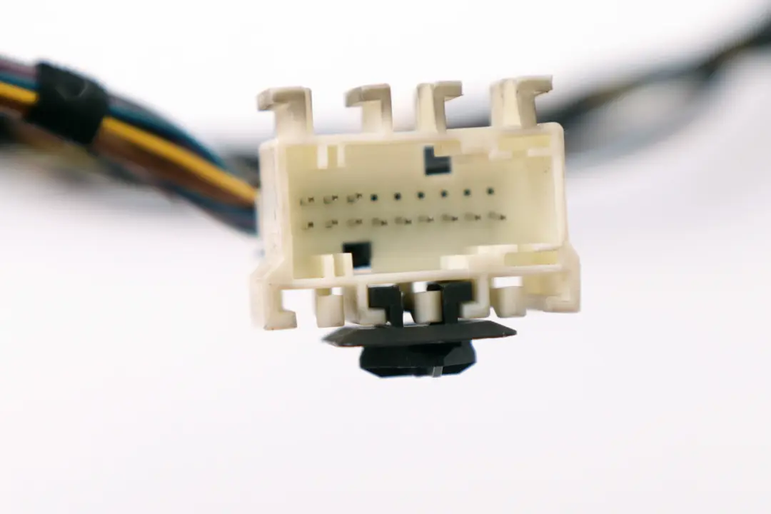 Wiring Cable Electrical System to BMW 7 Series E65 E66 Rear Seat with Part number 7002532 BMW 7 Series E65 E66 Rear Seat Wiring Cable Electrical System - SKU 6913246 - Part number 7002532