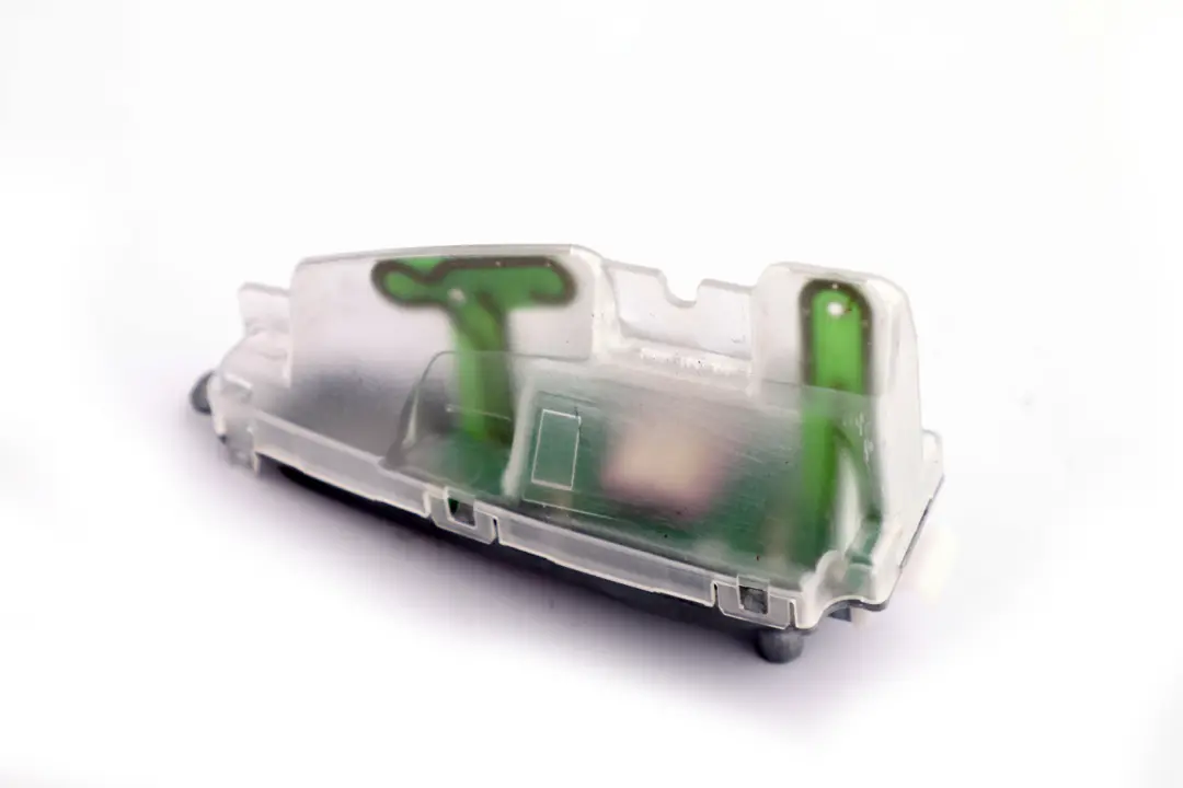 Antena De Techo Exterior para BMW E60 E61 E65 E66 E67 LCI con número de pieza 6913287 BMW E60 E61 E65 E66 E67 LCI Antena De Techo Exterior - SKU 6913287 - Número de pieza 6913287