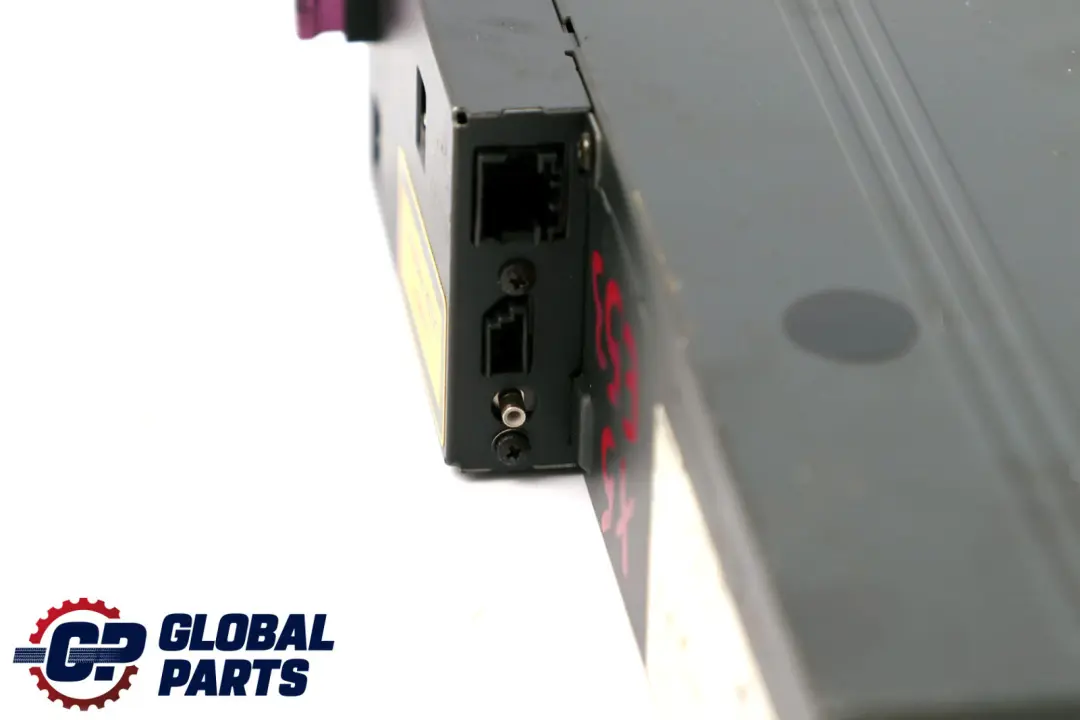 Disc CD Changer Multichanger Without Magazine to BMW X3 X5 Z4 E53 E83 E85 6 with Part number 6913389 BMW X3 X5 Z4 E53 E83 E85 6 Disc CD Changer Multichanger Without Magazine - SKU 6913389 - Part number 6913389