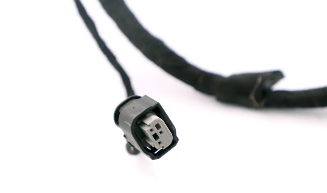 Front Bumper PDC Loom Cables Wiring Set to BMW 7 Series E65 E66 with Part number 6913826 BMW 7 Series E65 E66 Front Bumper PDC Loom Cables Wiring Set - SKU 6913824 - Part number 6913826