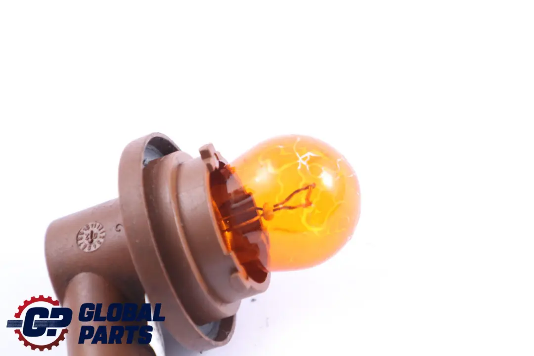 Portalamparas Intermitente Derecha 6313 para BMW E46 con número de pieza 6914168 BMW E46 Portalamparas Intermitente Derecha 6313 - SKU 6914168 - Número de pieza 6914168