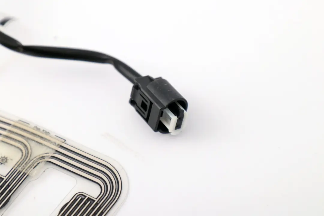 Sensore Di Occupazione Dei Sedili Anteriori Mat per BMW E65 E66 con numero di parte 6914666 BMW E65 E66 Sensore Di Occupazione Dei Sedili Anteriori Mat - SKU 6914666 - Numero di parte 6914666