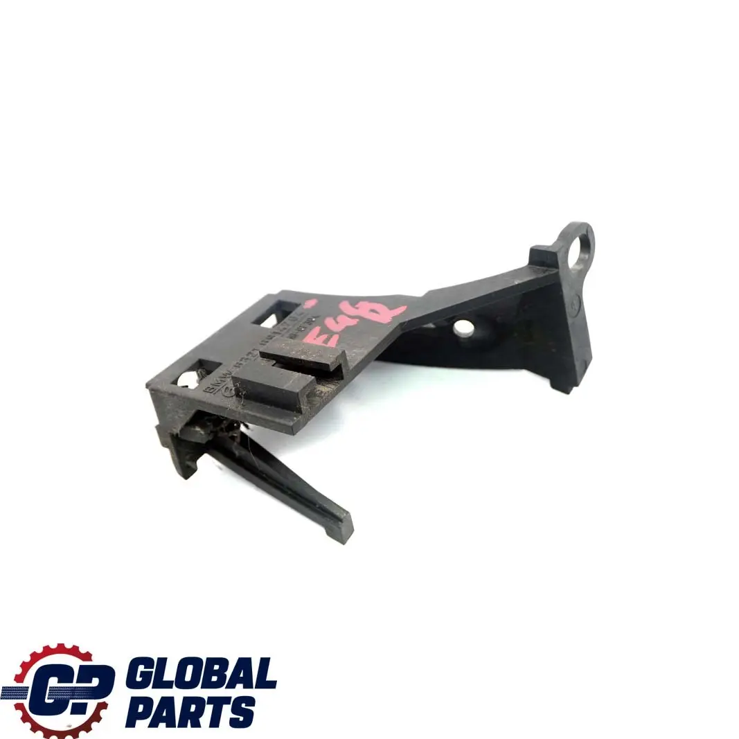 BMW 3 Series E46 Indiactor Blinker Mount Bracket Front Right O/S - SKU 6914764 - Part number 6914764