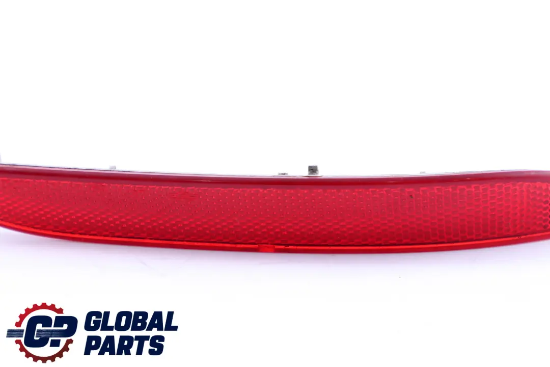 BMW E60 E61 Reflector Parachoques Trasero Derecho - SKU 6915040 - Número de pieza 6915040