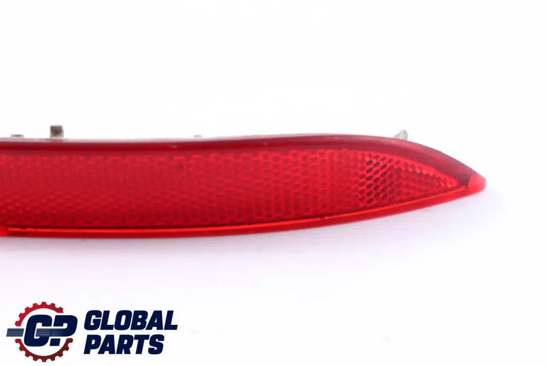 BMW E60 E61 Reflector Parachoques Trasero Derecho - SKU 6915040 - Número de pieza 6915040