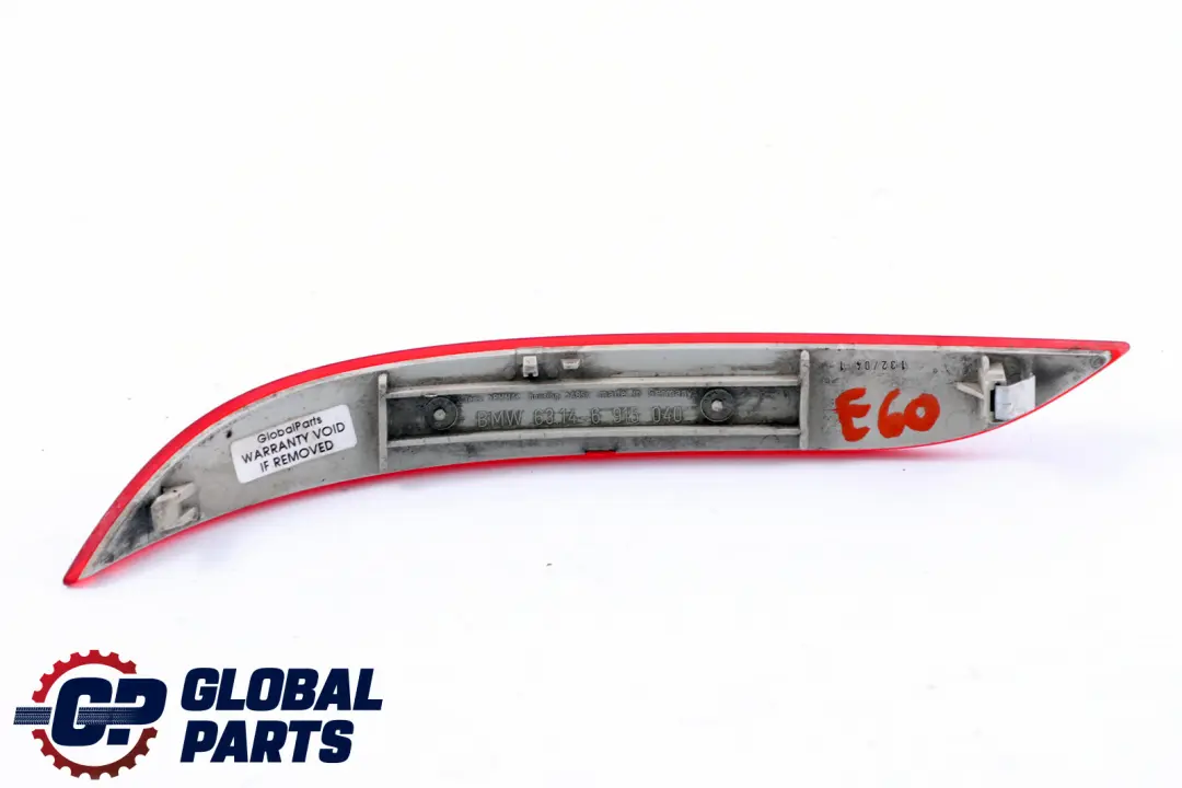 Reflector Parachoques Trasero Derecho para BMW E60 E61 con número de pieza 6915040 BMW E60 E61 Reflector Parachoques Trasero Derecho - SKU 6915040 - Número de pieza 6915040
