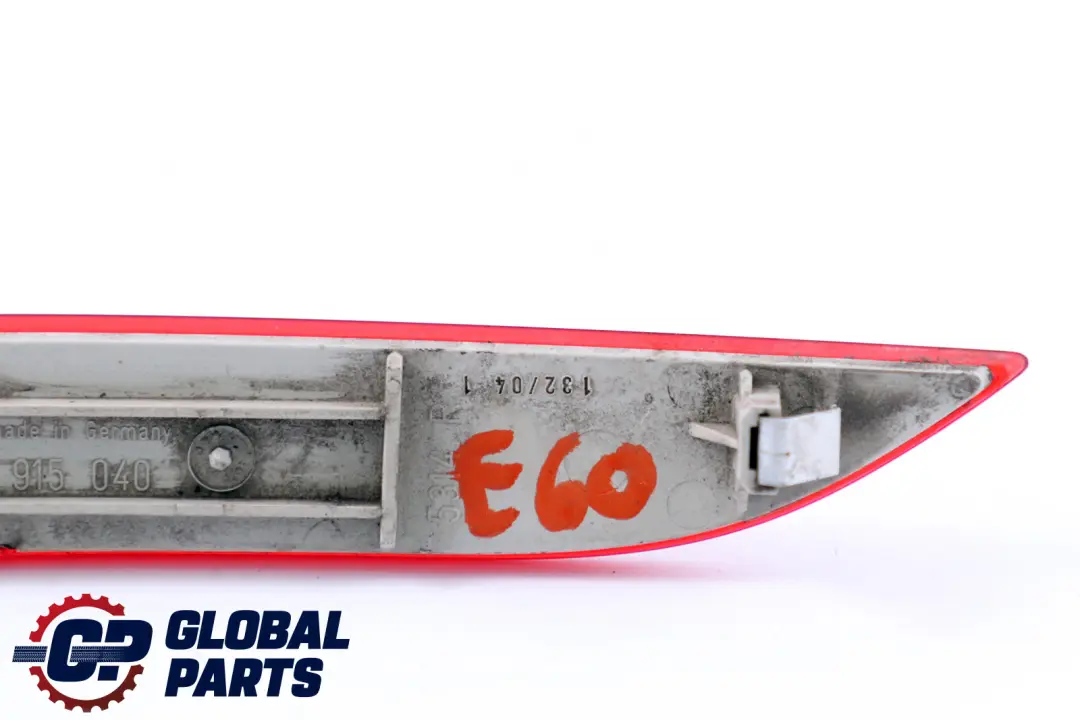 BMW E60 E61 Reflector Parachoques Trasero Derecho - SKU 6915040 - Número de pieza 6915040