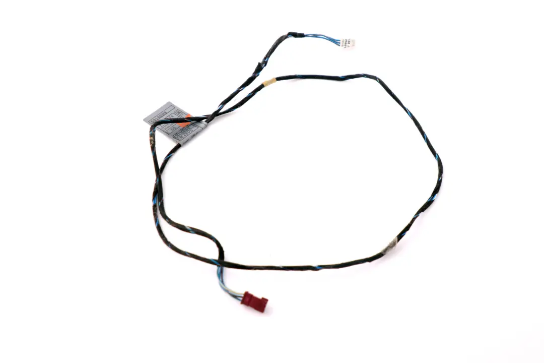 Adapter Lead Rear Seat Wiring to BMW 7 Series E65 E66 with Part number 6915089 BMW 7 Series E65 E66 Adapter Lead Rear Seat Wiring - SKU 6915089 - Part number 6915089