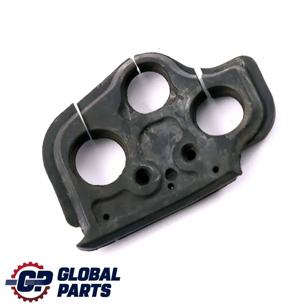 BMW E60 E61 E63 E64 Guarnizione Grommet Aria Condizionata Pompa Acqua - SKU 6915171 - Numero di parte 6915171