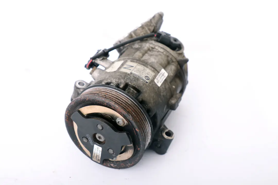 A/C Compresor De Aire Acondicionado para BMW E81 E87 E90 E91 LCI con número de pieza 6915380 BMW E81 E87 E90 E91 LCI A/C Compresor De Aire Acondicionado - SKU 6915380 - Número de pieza 6915380