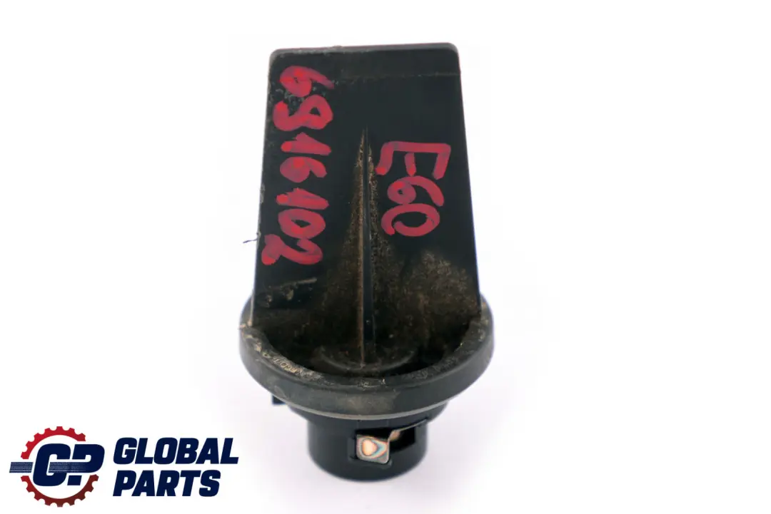 Glühbirnen Fassung Blinker für BMW X5 E53 E60 M5 E60N E61 E61N E65 E66 mit Teilenummer 6916102 BMW X5 E53 E60 M5 E60N E61 E61N E65 E66 Glühbirnen Fassung Blinker - SKU 6916102 - Teilenummer 6916102