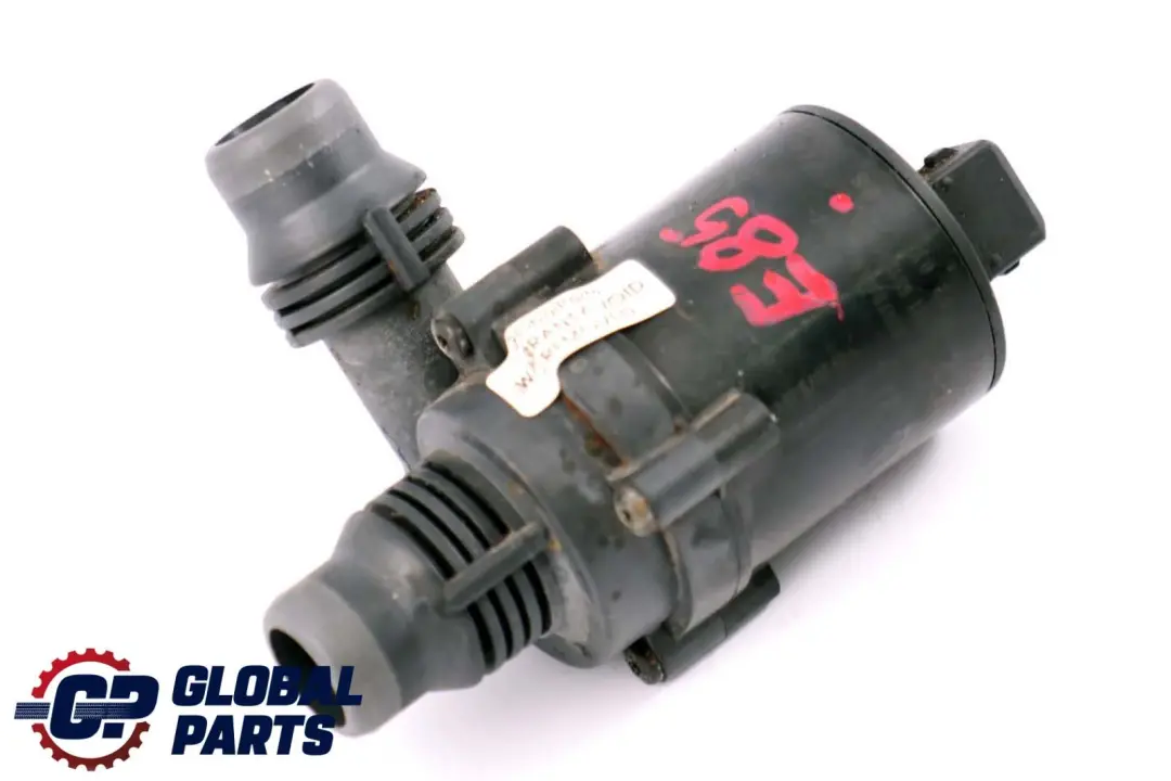 N46 Pompe a Eau 6411 pour BMW Z4 Serie E85 2.0i à propos du numéro de pièce 6917341 BMW Z4 Serie E85 2.0i N46 Pompe a Eau 6411 - SKU 6917341 - Numéro de pièce 6917341